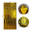 Cortina metalica en cuadros de 1m x 2m  Dorada
