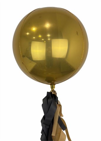 Esfera metálica dorada